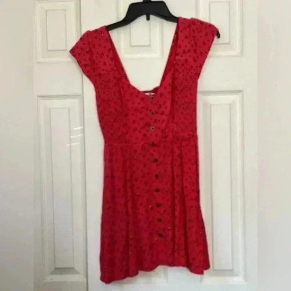 Kimchi Blue Urban Outfitters Betty Floral Fit & Flare Red Mini Dress Size XS - Picture 1 of 12